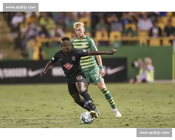 高清足球赛事直播APP下载指南畅享全球赛场精彩即时比分数据分析权威解说 - 副本 (250) - 副本 - 副本 - 副本 - 副本