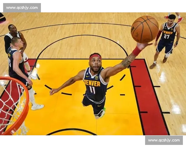 畅享NBA精彩赛事直播体验，实时比分数据与高清画面同步更新